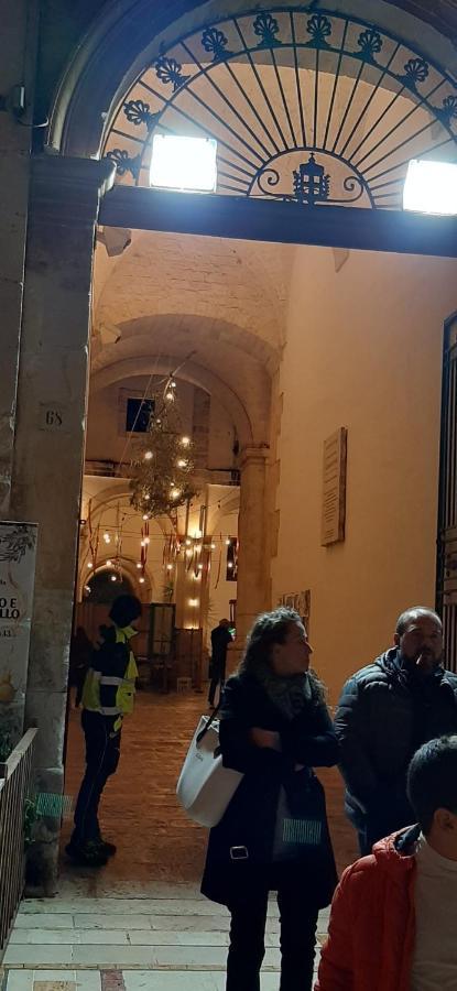 Che Vista!! Ostuni ,Sulle Bianche Mura Con Vista Mozzafiato Eksteriør bilde